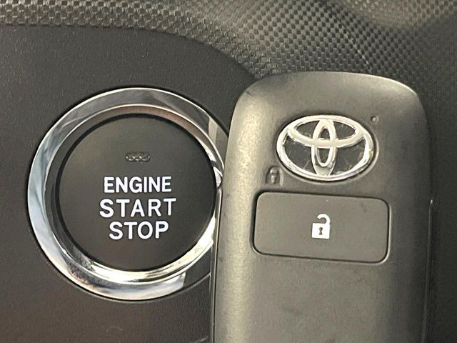 �y�X�}�[�g�L�[�z�J�o����|�P�b�g�ɓ��ꂽ�܂܂ł��h�A�̎{���E�������\�ȃX�}�[�g�L�[�𑕔��B�G���W���̃I���E�I�t�����J�M�����o���K�v����������Ƃ��Ă��֗��ł���