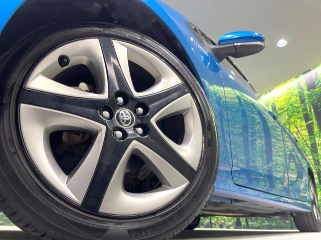 �y����17�C���`�A���~�z�C�[���z�O�ςɃ}�b�`���������A���~�z�C�[���𑕒����Ă���܂��B�e��ЊO�A���~�z�C�[����A�X�^�b�h���X�^�C�����戵�����Ă���܂��B���񂲑��k����������