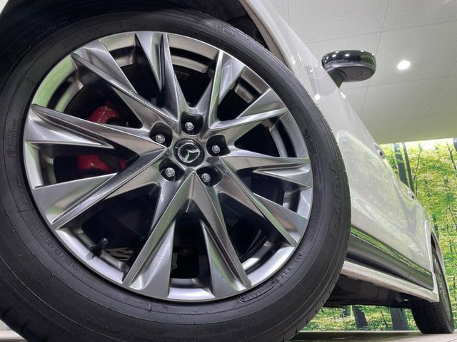 �y����19�C���`�A���~�z�C�[���z�O�ςɃ}�b�`���������A���~�z�C�[���𑕒����Ă���܂��B�e��ЊO�A���~�z�C�[����A�X�^�b�h���X�^�C�����戵�����Ă���܂��B���񂲑��k����������