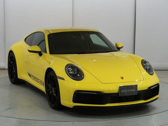 ネクステージでは国産販売店、輸入車販売店、輸入車正規ディーラー、買取店等様々なチャンネルの店舗から皆様のカーライフをご提案、ご提供させていただく事が可能です。