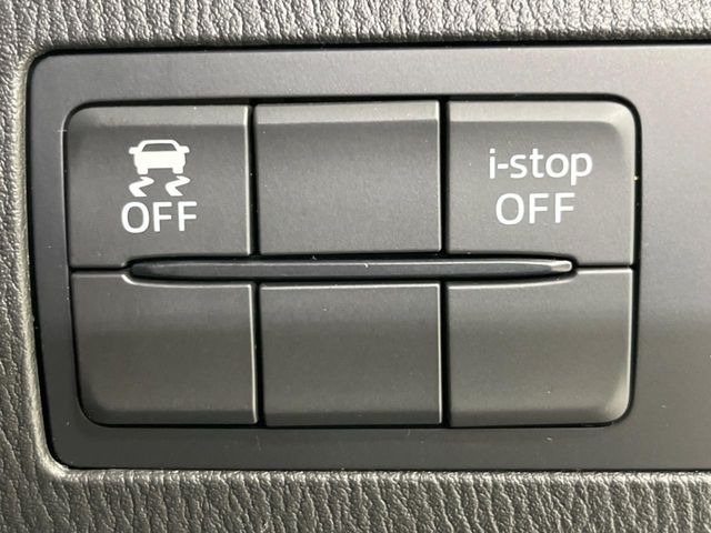 �y�A�C�h�����O�X�g�b�v�z�ԐM����a�؂Œ�Ԃ����ۂɃG���W�����~���A���ʂȔR���̏����}���܂��B�R��������ی�ɂȂ���@�\��G���W���̓u���[�L�𗣂��΍Ďn�����܂��B