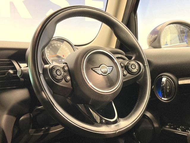 ���n���h�����̃X�������Ȃ��A���ꂢ�ȏ�Ԃ��ێ����Ă���܂��B�e�X�C�b�`���̓�����m�F�ς݂ł��B