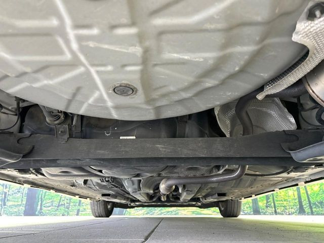 下回りがきれいなうちに、防錆加工の施工がオススメ。降雪地域はもちろん、沿岸部にお住いの方や、趣味でマリン・ウィンタースポーツをされる方にご好評いただいております。