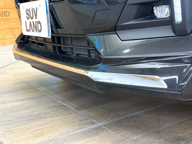 【純正エアロ】人気の純正エアロを装備!クルマの外観がよりスタイリッシュになり、街中で存在感あふれる1台に♪将来買い替える時にもリセールに影響しやすく、価値ある人気の装備です!