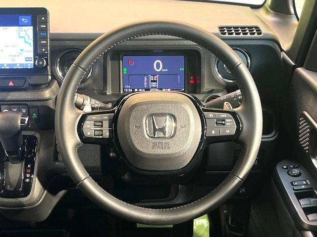 �y�����v�����X�e�A�����O�z�㎿�Ȋv���g�p���邱�ƂŁA��ɂ����������݂ƂĂ��^�]���₷���n���h���ł���