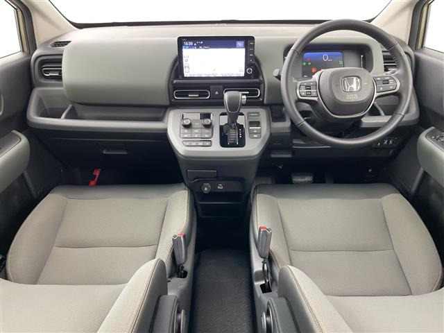 フリード1.5 e:HEV クロスター 4WD