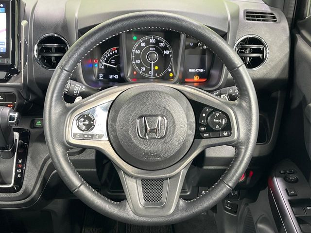 �y�����v�����X�e�A�����O�z�㎿�Ȋv���g�p���邱�ƂŁA��ɂ����������݂ƂĂ��^�]���₷���n���h���ł���