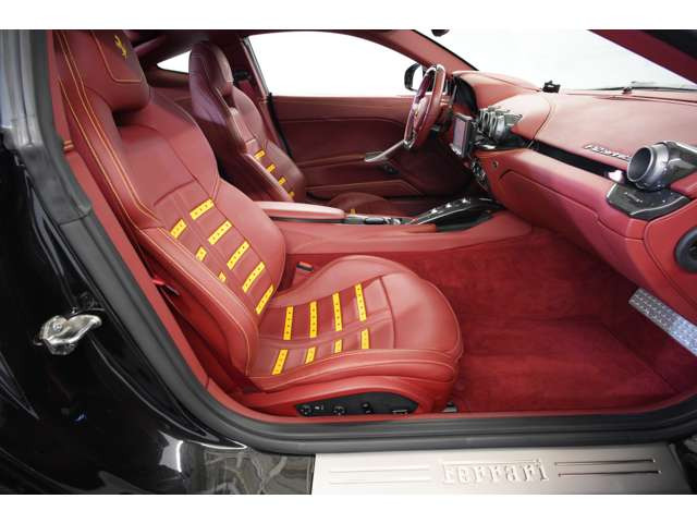 6.3LV�^12�C��DOHC�G���W���A740ps/70.3kg�Em�A�S��463&times;�S��194&times;�S��127cm�A�ԗ��d��1,770kg (�Ԍ��؋L�ڒl)