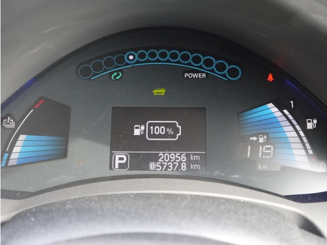 10�Z�O�c��A����͐V�Ԏ��̖��^����12�Z�O�X�^�[�g�Ȃ̂ł܂��܂��d�r�����C�ȏ؋��ł���!������2��KM!!