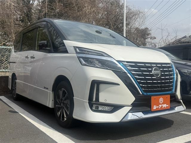 セレナ(日産) 1.2 e-POWER ハイウェイスターV　禁煙車 純正13.3インチ後席モニター 中古車画像