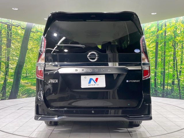 安心の最長10年・走行無制限保証(有償)をご用意。保証内容も充実はもちろん、無料点検&オイル交換や、年中無休の全国・24時間ロードサービスも付帯されておりますのでご安心下さい。