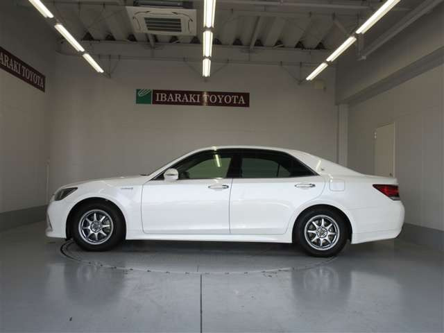 クラウンアスリートハイブリッド 2.5 S