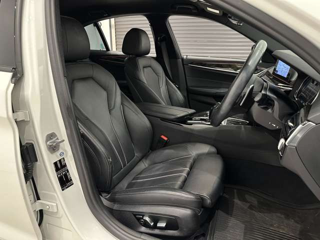 5シリーズセダン523d Mスポーツ