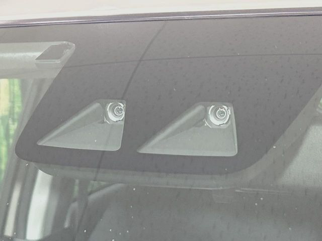 �y�g���^�Z�[�t�e�B�Z���X�z���s���ɑO���̎ԗ�����F�����A�Փ˂������Ȏ��͌x��ƃu���[�L�ŏՓˉ���Ɣ�Q�y�����A�V�X�g�B�����S�Ƀh���C�u�����y���݂��������܂��B