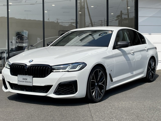 5シリーズセダンM550i xドライブ 4WD