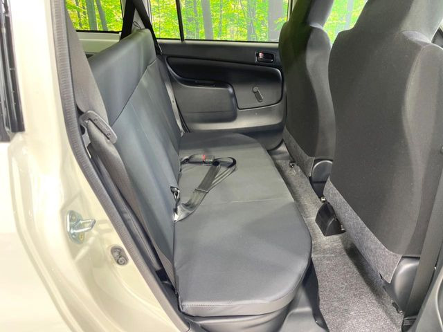 ���i���ȃI���W�i���t���A�}�b�g���I�v�V�����ɂĂ��p�ӂ��Ă���܂��B���D���ȃf�U�C����J���[�����Ԃɍ��킹�đI��ł����������Ƃ��ł��܂���