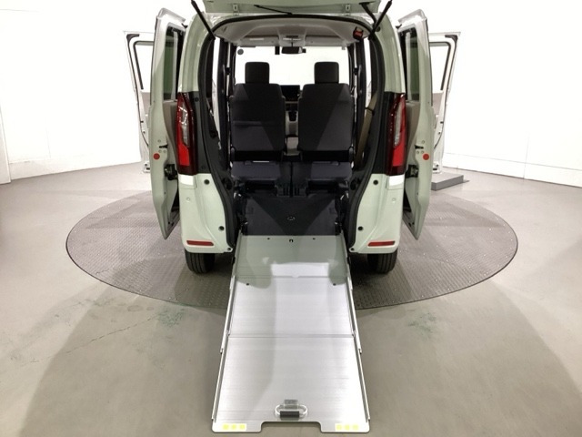 N-BOXスロープ 4WD