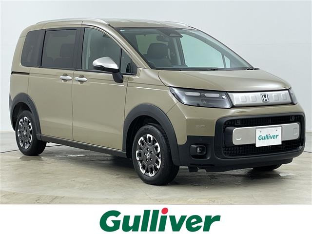 フリード1.5 e:HEV クロスター 4WD