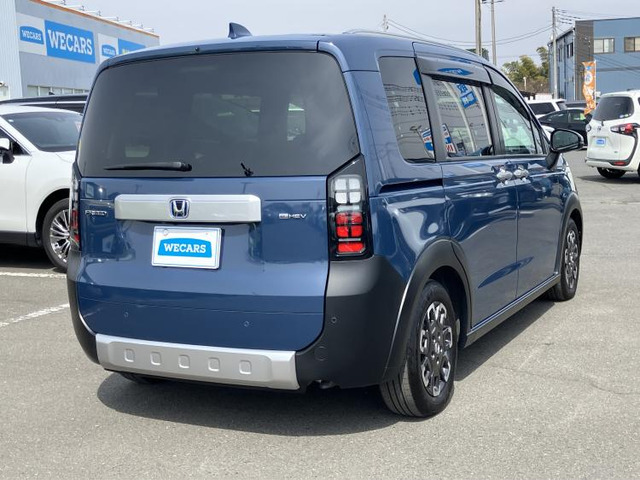 フリード1.5 ハイブリッド クロスター