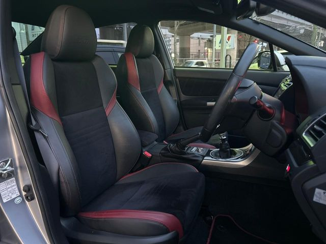 �y�n�[�t���U�[�V�[�g�z�������ƍ���S�n�𗼗������l�C�̃V�[�g���w�ʁE���ʂ̃t�@�u���b�N�f�ނ́A�ʋC���̗ǂ��⊊��ɂ����ɗD��Ă��܂��B�C���╞���ɍ��E���ꂸ���K�ɂ���肢�������܂��B