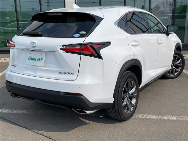 NX200t Fスポーツ 4WD