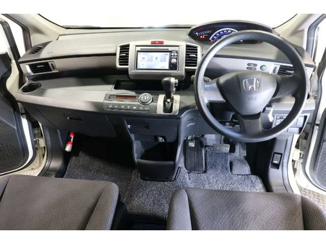 フリード1.5 G ジャストセレクション