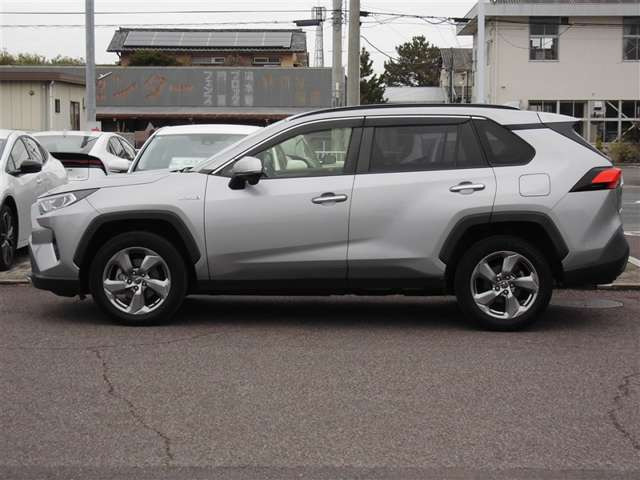 RAV42.5 ハイブリッド G E-Four 4WD