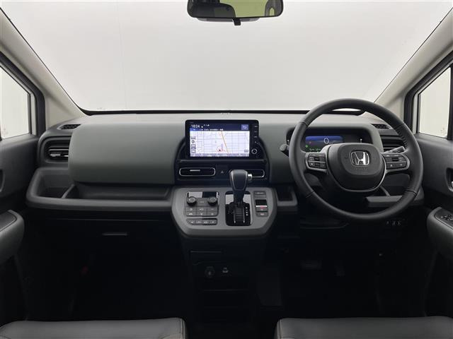 フリード1.5 e:HEV クロスター