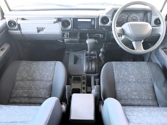 ランドクルーザー704.2 ZX ディーゼル 4WD