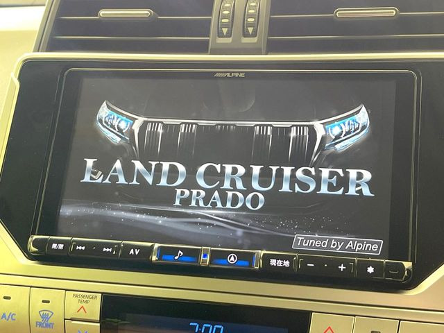 【BIG-X9インチナビ】人気の大画面BIG-Xナビを装備。専用設計で車内の雰囲気にマッチ!ナビ利用時のマップ表示は見やすく、テレビやDVDは臨場感がアップ!いつものドライブがグッと楽しくなります♪