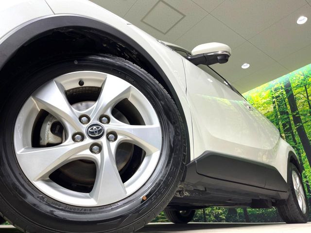 �y�����A���~�z�C�[���z�O�ςɃ}�b�`���������A���~�z�C�[���𑕒����Ă���܂��B�e��ЊO�A���~�z�C�[����A�X�^�b�h���X�^�C�����戵�����Ă���܂��B���񂲑��k����������