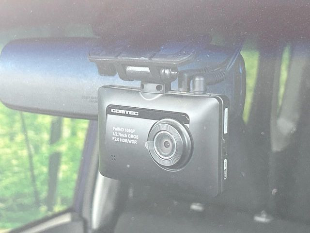 �y�h���C�u���R�[�_�[�z�h���C�u���R�[�_�[����!���s���͂������A������^�]�⎖�̂ɑ��������ہA�f���ŋL�^���A����̃��X�N�ɔ����܂��B���L�^�pSD�J�[�h�͂��q�l�����g�ł��������������K�v������܂��B