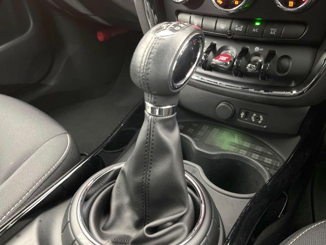 ��MT���[�h�t��AT:�ʏ�͎����ł����Ȃ���ϑ�(�M�A�`�F���W)���h���C�o�[�̑���ɂ���ĈӐ}�I�ɕς�����V�X�e���ł��B����w���i�̃h���C�u�����y���݂��������܂�!