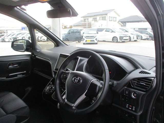 ヴォクシー2.0 ZS 煌II