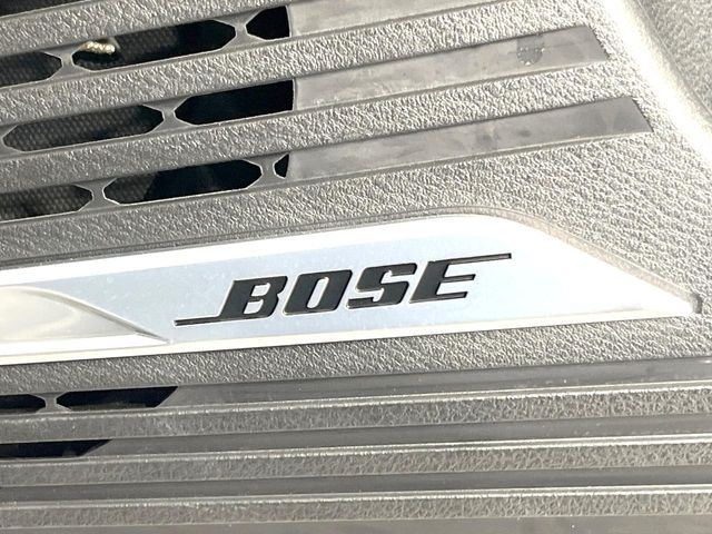 �yBOSE�T�E���h�V�X�e���t�������i�r�z�[���̃i�r�@�\�͂������A���x�ȃ`���[�j���O�\�͂����ڂ���Ă���A�������ȉ��y�����y���݂��������܂���