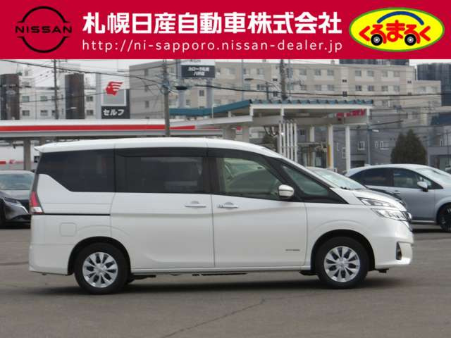 セレナ2.0 X VセレクションII 4WD