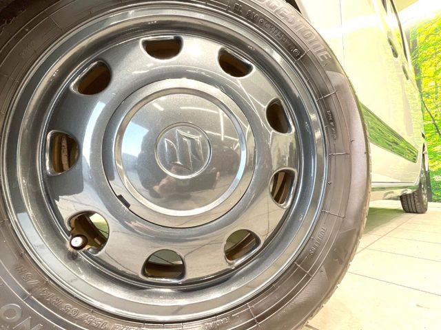 �y����14�C���`�A���~�z�C�[���z�O�ςɃ}�b�`���������A���~�z�C�[���𑕒����Ă���܂��B�e��ЊO�A���~�z�C�[����A�X�^�b�h���X�^�C�����戵�����Ă���܂��B���񂲑��k����������