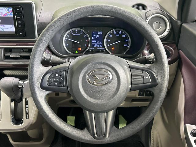 �y�X�e�A�����O�X�C�b�`�z�^�]���A�O������ڐ������炷���ƂȂ��A�I�[�f�B�I���̑��삪�\�ȕ֗��@�\!���S&���K�ȃh���C�u�����o���Ă���܂���