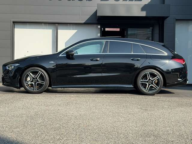 CLAシューティングブレークAMG CLA 35 4マチック 4WD