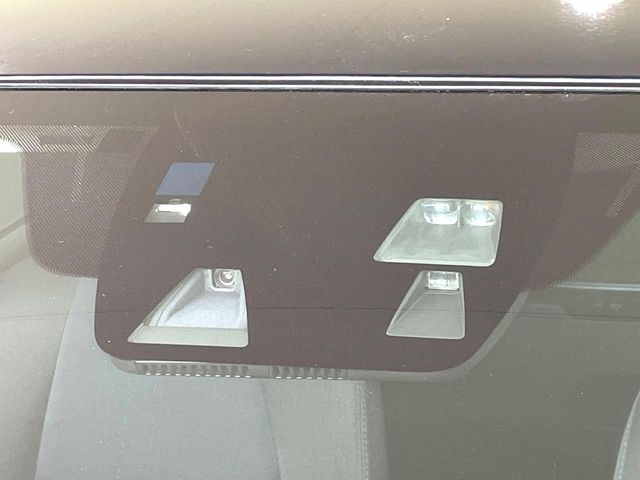 �y�X�}�[�g�V�e�B�u���[�L�T�|�[�g�z�ᑬ���s���ɑO���̎ԗ�����F�����A�Փ˂������Ȏ��͌x��ƃu���[�L�ŏՓˉ���Ɣ�Q�y�����A�V�X�g�B�����S�Ƀh���C�u�����y���݂��������܂��B