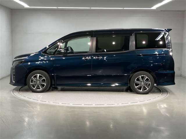 ヴォクシー2.0 ZS 煌III