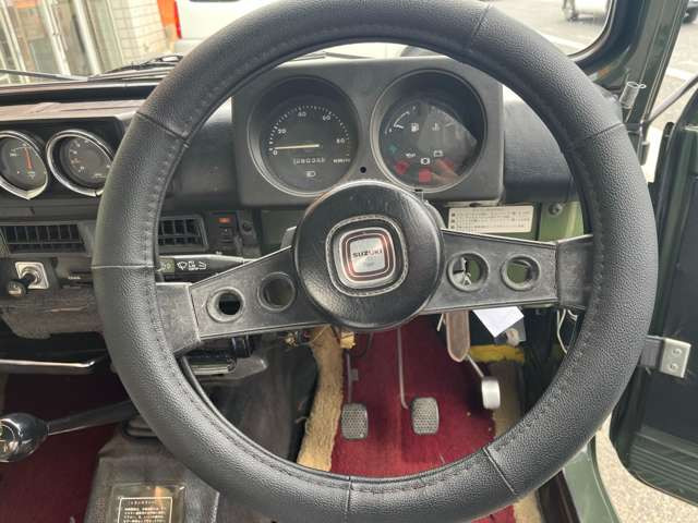 �m�[�}���ȃn���h���ƂȂ��Ă���܂�!����₷���������^�]�����K�ł���`!