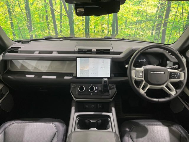 ディフェンダー130 X ダイナミック HSE 3.0L D300 ディーゼル 4WD