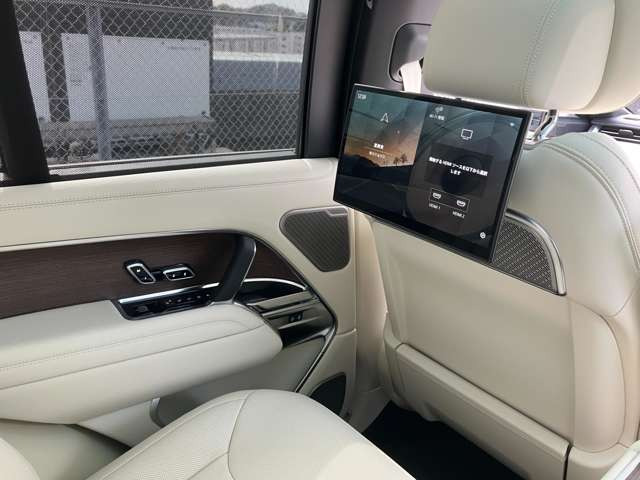 レンジローバーオートバイオグラフィ 4.4L P530 スタンダードホイールベース 4WD