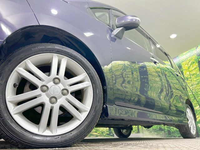 �y15�C���`�A���~�z�C�[���z�O�ςɃ}�b�`�����A���~�z�C�[���𑕒����Ă���܂��B�e��A���~�z�C�[����A�X�^�b�h���X�^�C�����戵�����Ă���܂��B���񂲑��k����������