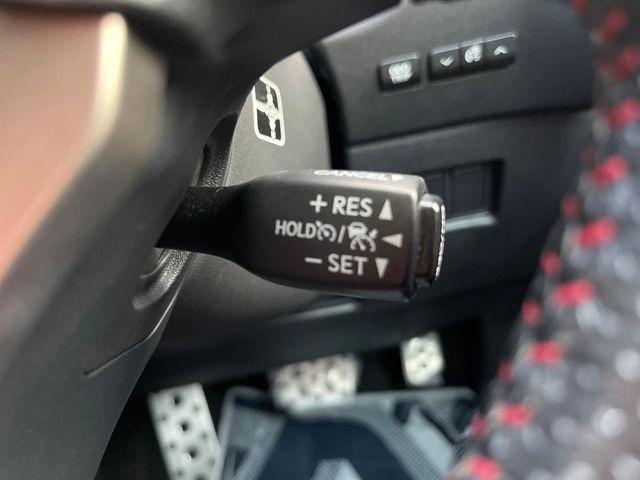 �y���[�_�[�N���[�Y�R���g���[���z�������H�ł̒��������s���y��!!�����ő��x��ۂN���[�Y�R���g���[�����A�Փˌy���V�X�e���ƘA�g���A�O���̎ԗ������m���ĎԊԂ�ۂ悤�ɑ��x���߂��Ă���܂�!!