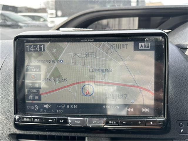 ヴォクシー1.8 ハイブリッド ZS