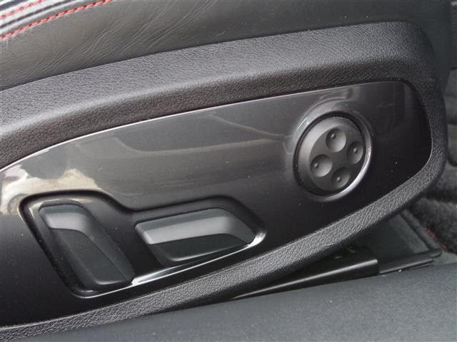 TT RSクーペ2.5 4WD