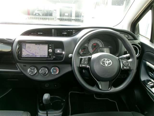 ヴィッツ1.3 F セーフティ エディション