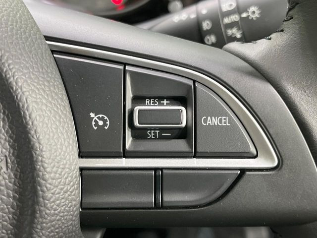 �y�N���[�Y�R���g���[���z�������H�����N���N���s�B�A�N�Z���𗣂��Ă���葬�x�ő��s���ł��A�������^�]���̕��S���y��!�����E�������ȒP�ȃX�C�b�`����Œ����ł��܂��B